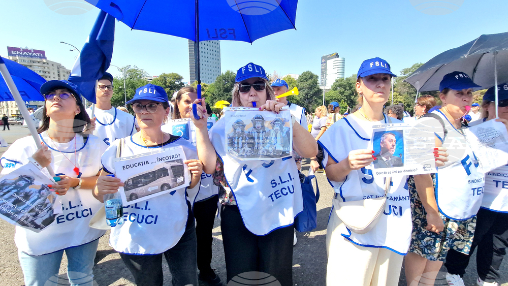 Education Unions in Romania Urge School Principals, Inspectors to Join Rally on First School Day