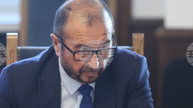 Ще има още една партия и ще отпаднат две, каза Бранимир Балачев от ГЕРБ-СДС при формиране на партия от Румен Радев