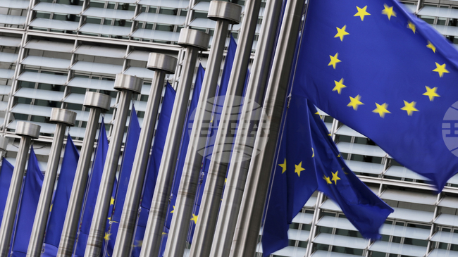 ЕС се отказва от спорната мярка за достъп до лични чатове