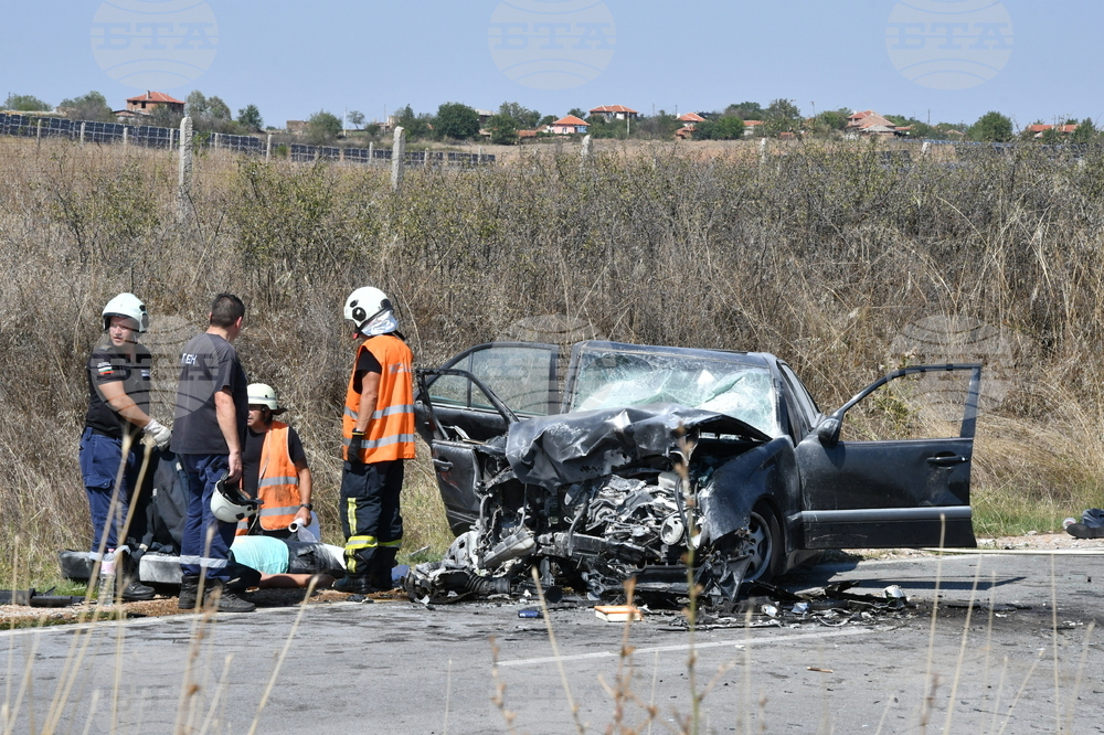 Единият от водачите във вчерашната катастрофа с четирима загинали до село Константиново е неправоспособен, съобщиха от полицията в Хасково