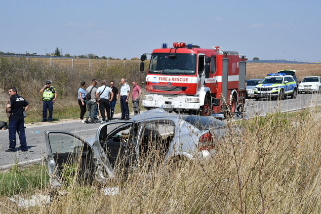 Двама души са загинали, а 24-ма са ранени при катастрофи в страната през последното денонощие