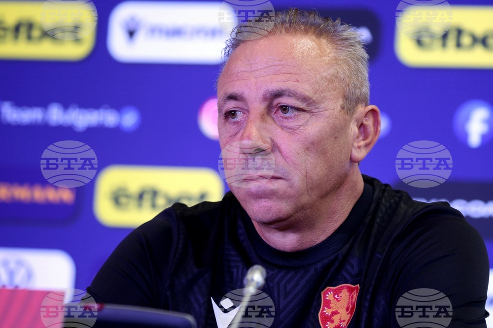 Българският футболен съюз обяви официално раздялата с националния селекционер Илиан Илиев