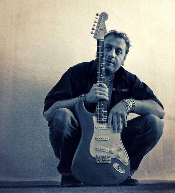 „Ренегат“ се завръща на сцената с ново лице в групата