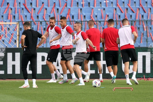 БФС уведомява зрителите, които ще посетят мача България – Испания днес, че могат да разчитат на столичния метрополитен