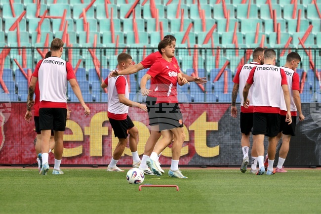 Национален отбор по футбол на България - тренировка