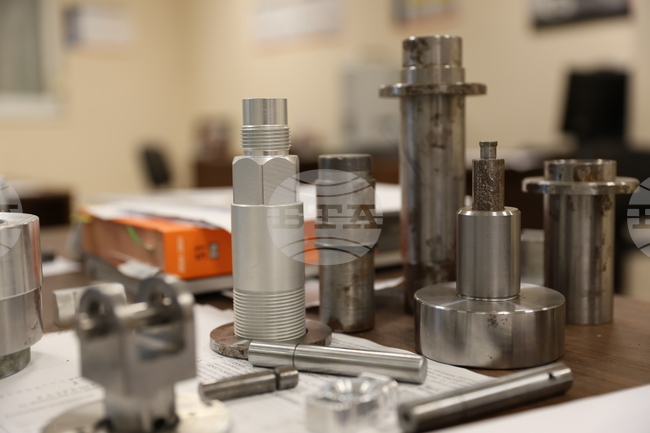 Свободни позиции за машинни оператори, парамедици и работници за преработващата промишленост са обявени в Бюрото по труда в Благоевград