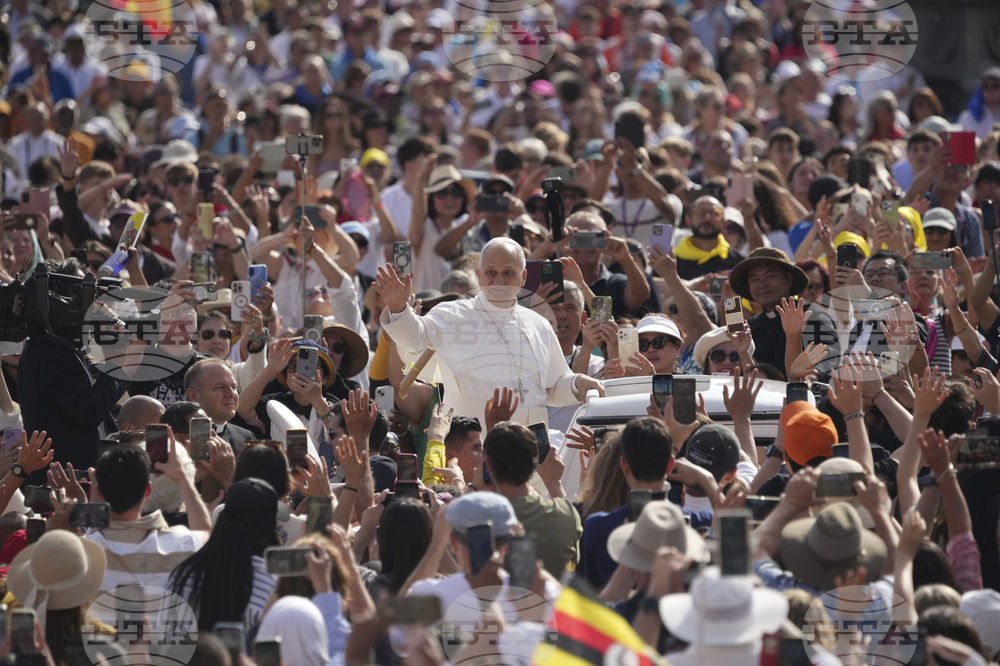 APTOPIX Vatican Pope