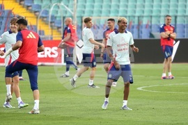 Футбол - тренировка на Испания