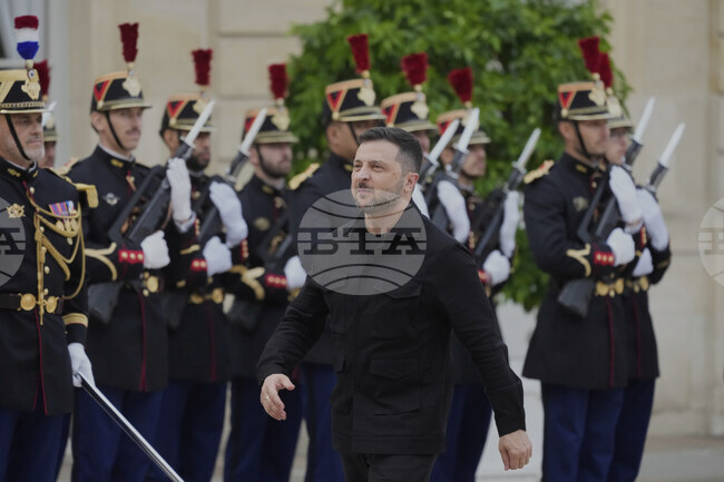 Корейският сценарий за край на войната в Украйна е възможен, но няма да гарантира сигурност, каза Володимир Зеленски