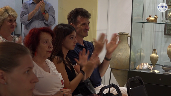 Цигулката е инструмент, който не търпи никакви компромиси, каза пред БТА Светлин Русев