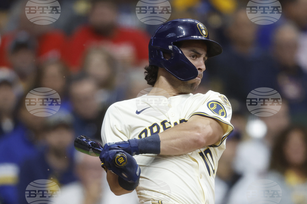 Phillies Brewers Baseball