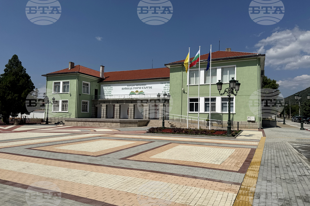 Гурково - площад „Генчо Къргов“