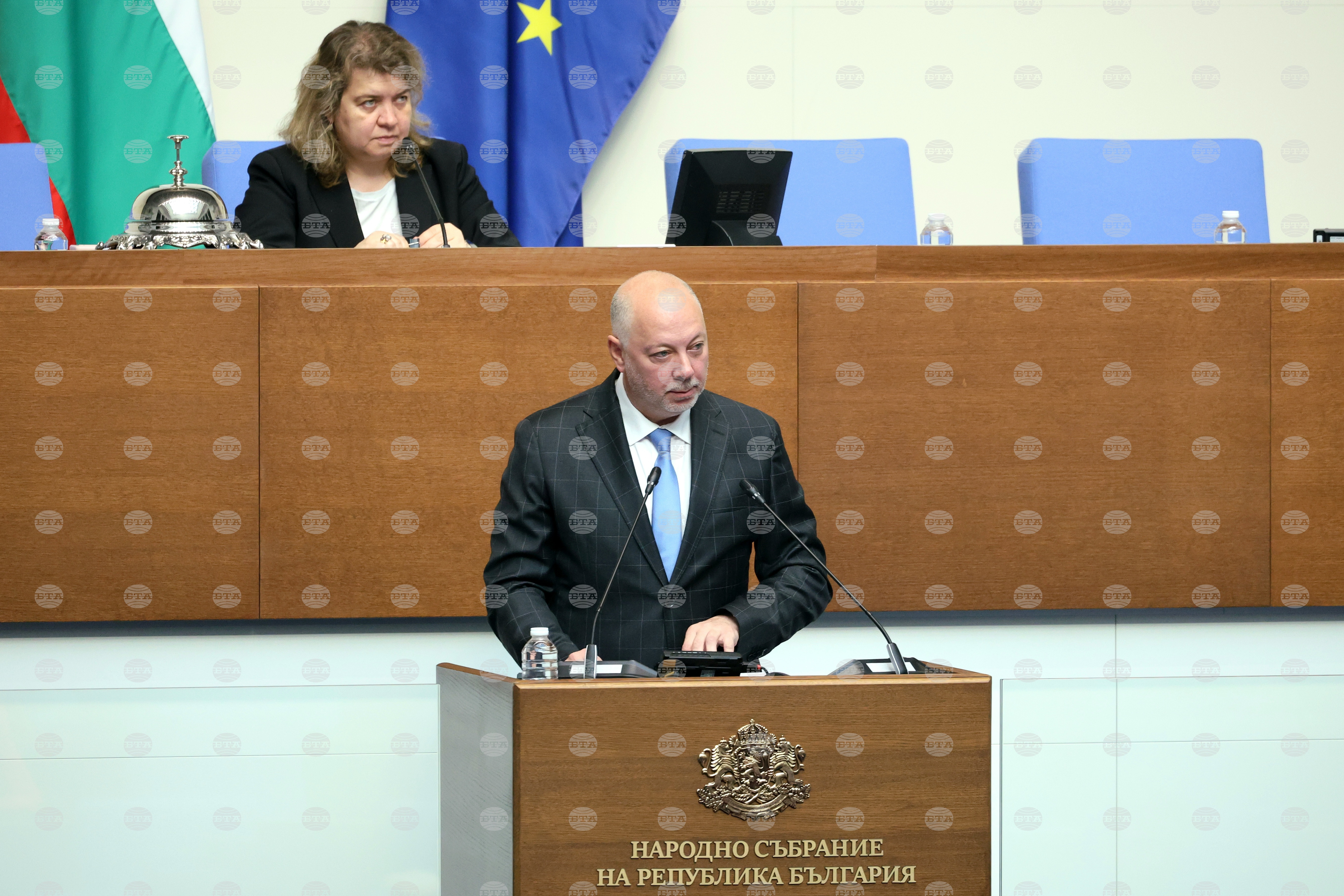 Самолетът, с който пътуваше Урсула фон дер Лайен, е бил воден непрекъснато от Ръководство въздушно движение, заяви премиерът Желязков