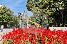 Пловдив - паметник на Съединението - измиване