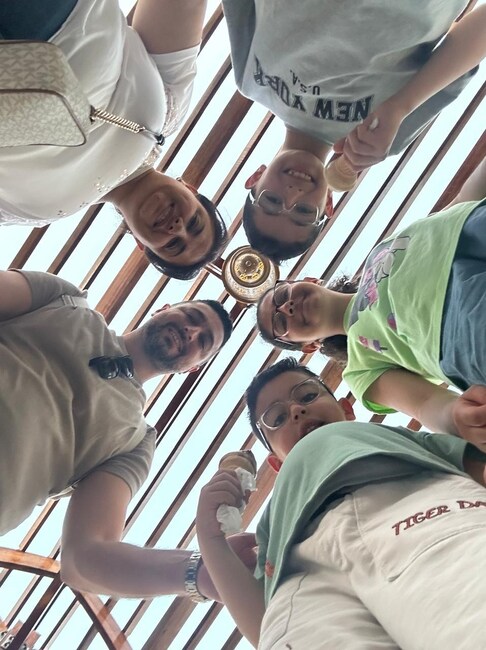 Училище „Св. св. Кирил и Методий“ в Йордания обяви победителите в конкурса за фотография „Синьо лято“