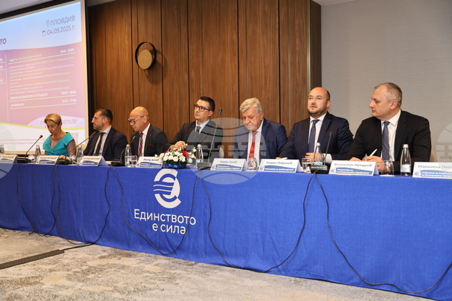 Малките и средни предприятия ще бъдат най-големите печеливши от въвеждането на еврото, каза в Пловдив министърът на икономиката Петър Дилов