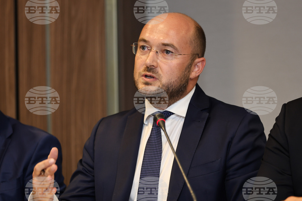 Търговският регистър е напълно готов за присъединяването към еврозоната, каза министърът на правосъдието Георги Георгиев