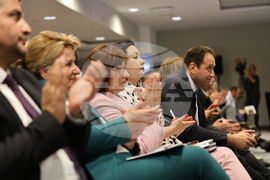 Пловдив - Национална информационна кампания за въвеждане на еврото в България - информационна среща