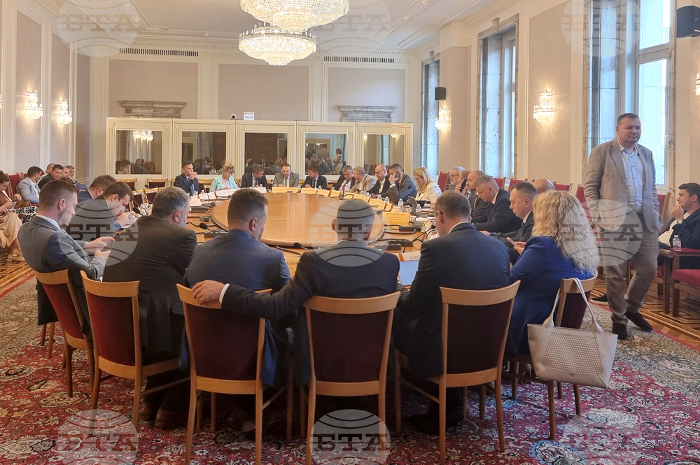 Промени в Закона за ограничаване на изменението на климата приеха на първо четене две комисии на НС