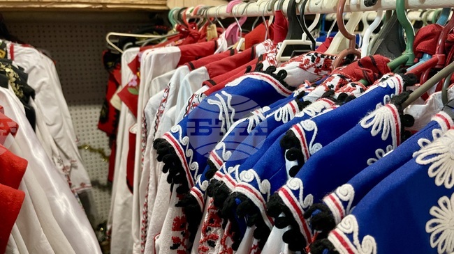 Специалистът Наталия Македонска: В Болградската гимназия има над 300 народни български носии