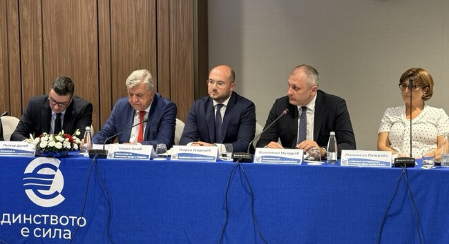 Валентин Мундров: Въвеждането на еврото в България ще улесни електронното управление