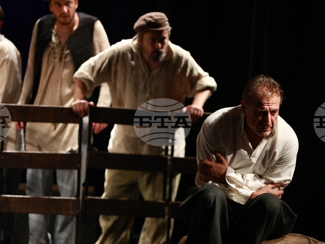 Спектакълът „Гераците” на Русенския драматичен театър „Сава Огнянов” гостува в Ямбол на 20 март