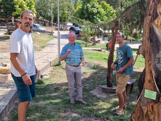 Международен арт пленер събра художници и скулптори в парк „Ксилифор“ край Велико Търново