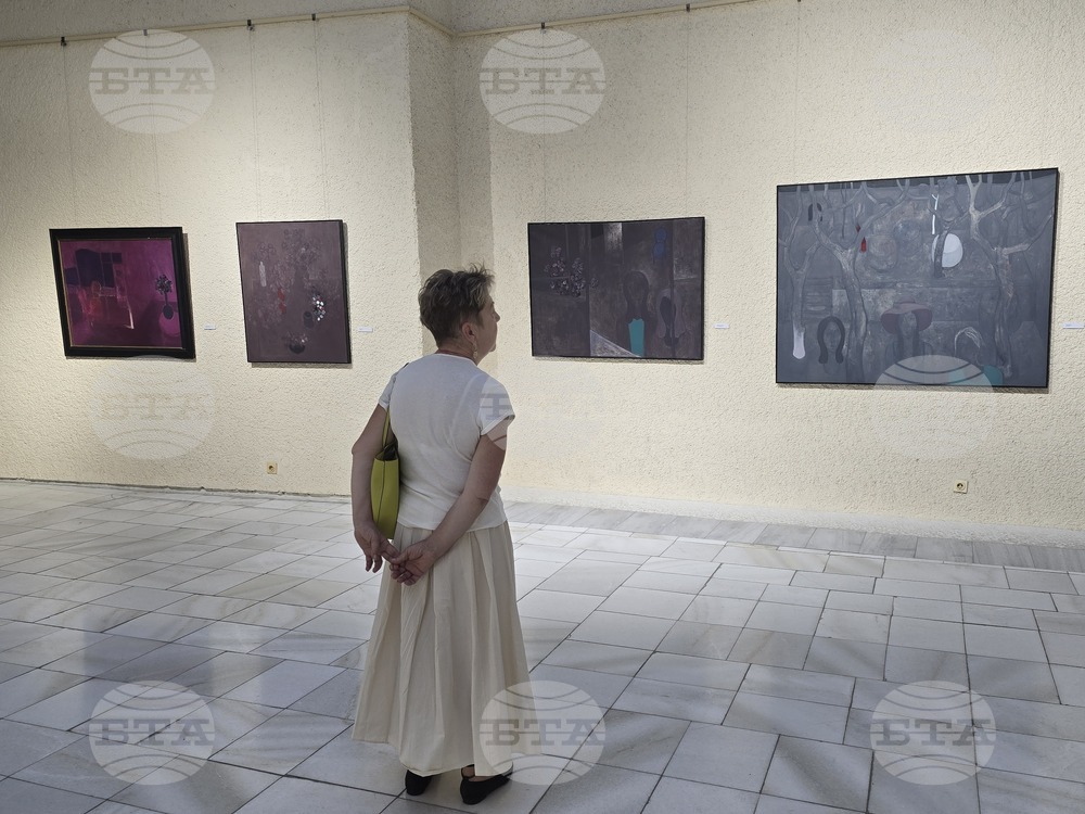 Добрич - изложба живопис "Йордан Кацамунски"