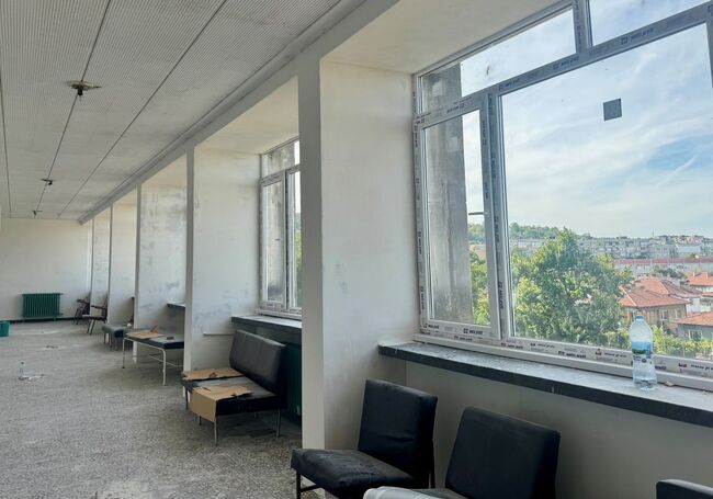 Поликлиниката в Ловеч се ремонтира със средства от преходния остатък на общинския бюджет