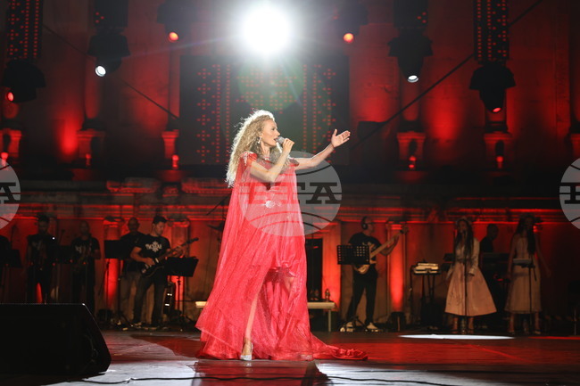 С нетърпение очаквам да споделя магията на „Гиздава“ в Пловдив – град на култура, дух и история, каза Деси Добрева пред БТА