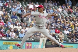 Phillies Brewers Baseball