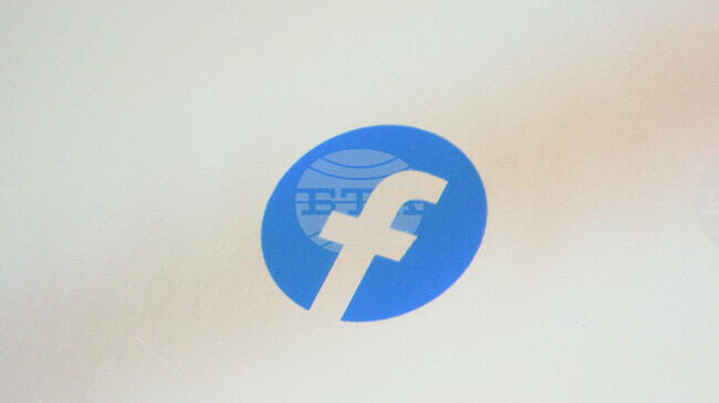 Около 80 процента от гърците подкрепят забрана на социалните мрежи за деца под 15 години, показва проучване