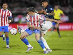 Paraguay Ecuador WCup Soccer