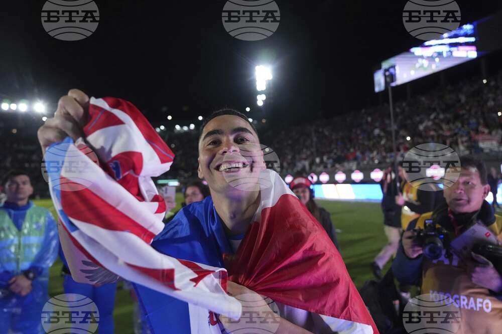 Paraguay Ecuador WCup Soccer