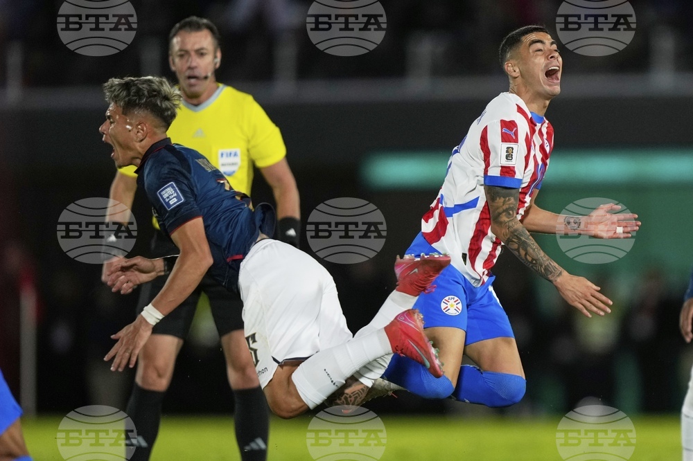 Paraguay Ecuador WCup Soccer
