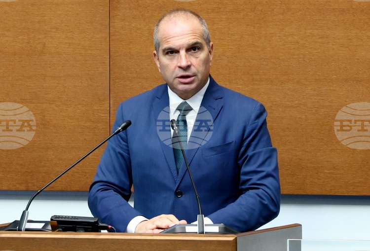 Transport Minister Karadjov Signs Air Cooperation Deal with Montenegro