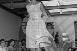 Модно ревю в София през 1961 година