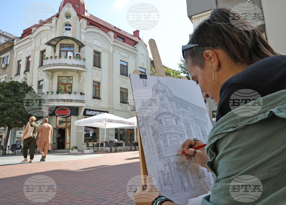 Сгради на четирима знакови за облика на Варна архитекти са във фокус на седмото издание на пленера на фондация „Креа“