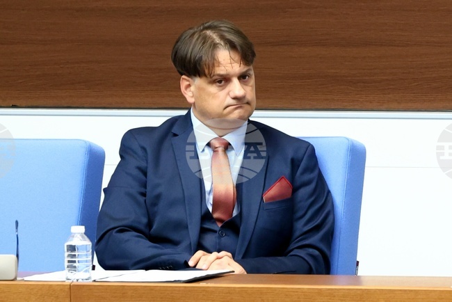 Ще направя всичко, за да развием Античния театър в София като средище на изкуството на открито, каза министър Бачев