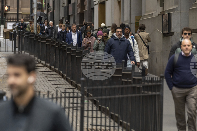 Икономическият растеж на САЩ е преразгледан към повишение през второто тримесечие 