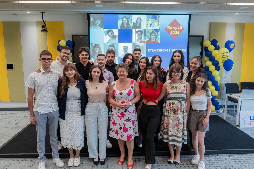 Половината от участниците в стажантската програма на "Лидл България" остават в компанията 