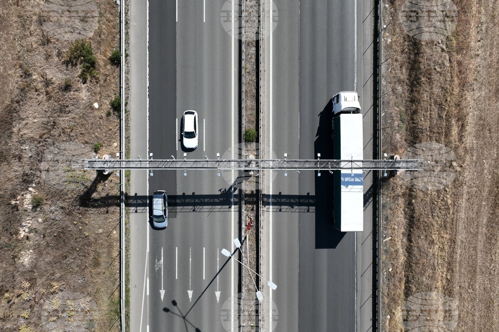 Възстановено е движението при трети километър на Северната скоростна тангента, съобщиха от АПИ
