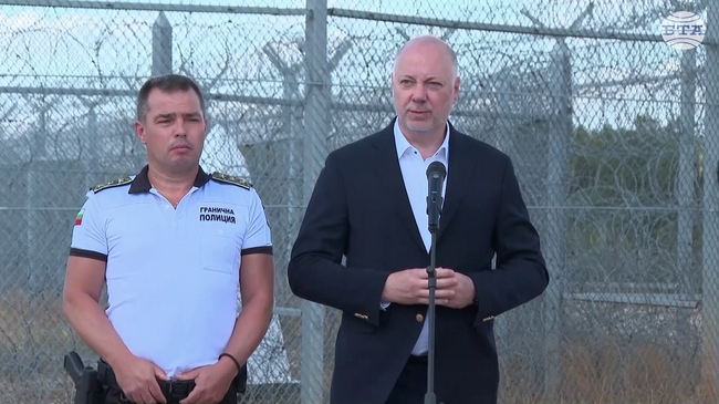 Достойнството на българските полицаи трябва да бъде гарантирано и защитавано от българската държава, заяви премиерът Росен Желязков