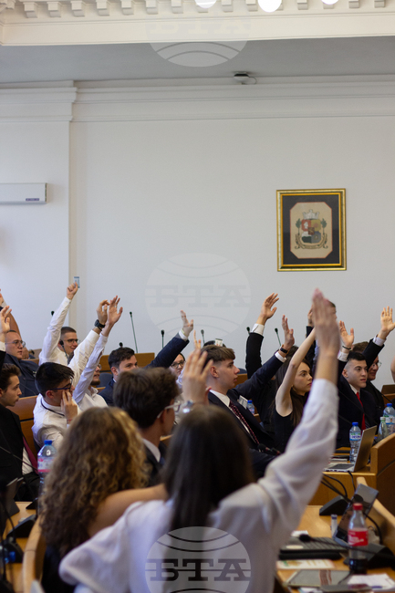 Mладежки форум “Модел Република България - София 2025” се проведе от 29 август до 1 септември в София 