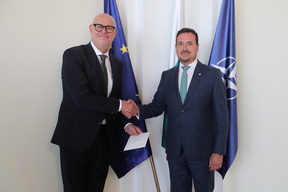 Deputy Foreign Minister Pavlov Receives Copies of Letters of Credence from Dutch Ambassador