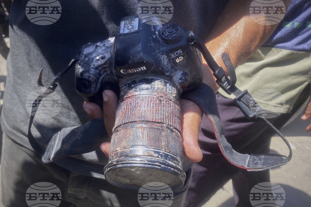 Mideast Wars Strike on Hospital