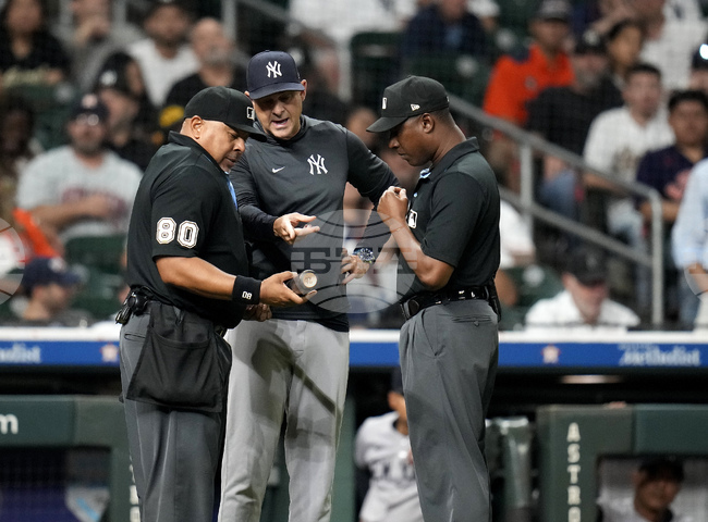 CORRECTION Yankees Astros Baseball