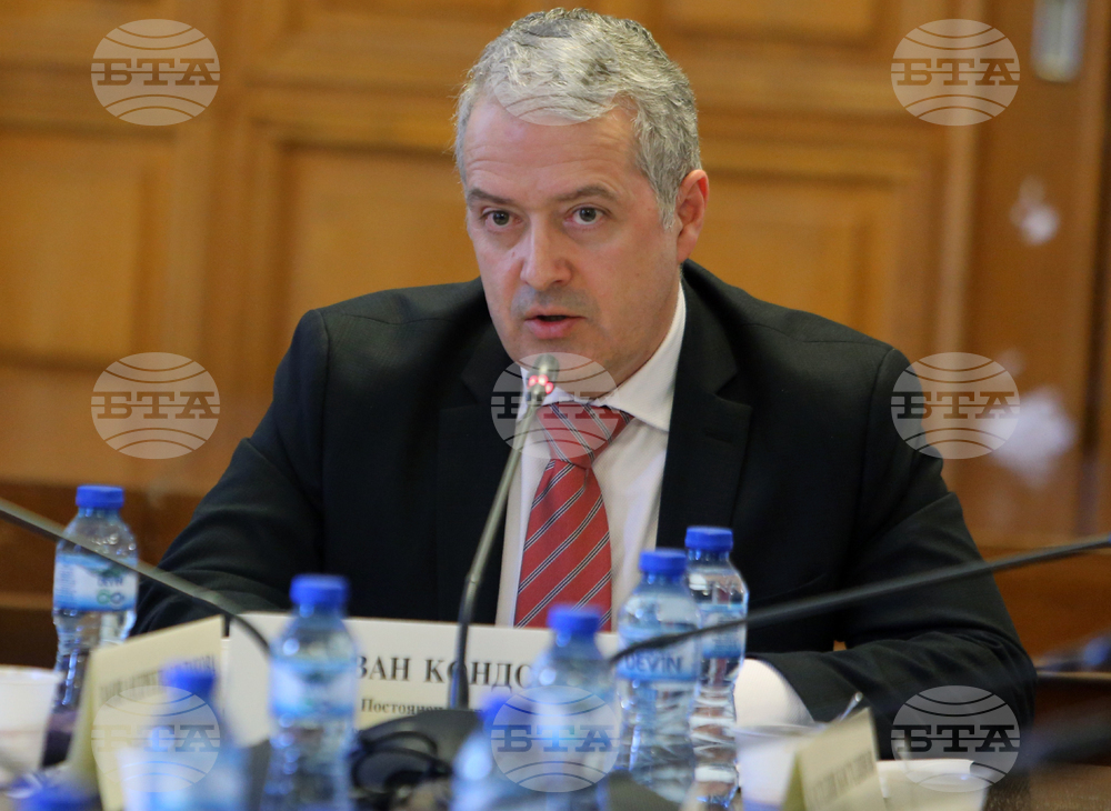 Парламент - Комисия по политиките за българите извън страната