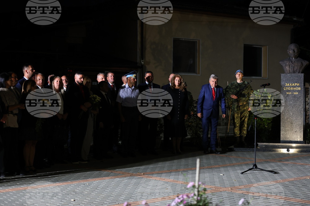 Село Първенец - Тържествена заря - проверка