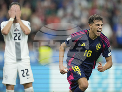 APTOPIX Slovenia Sweden WCup Soccer